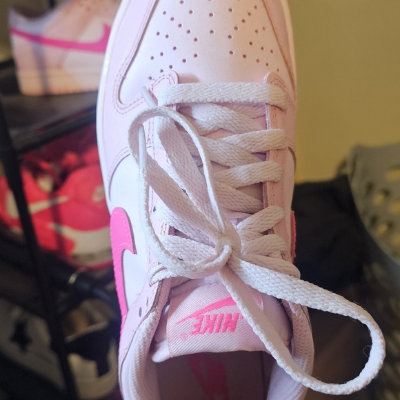 Nike Barbie Triple Pink - Picture 5 of 5